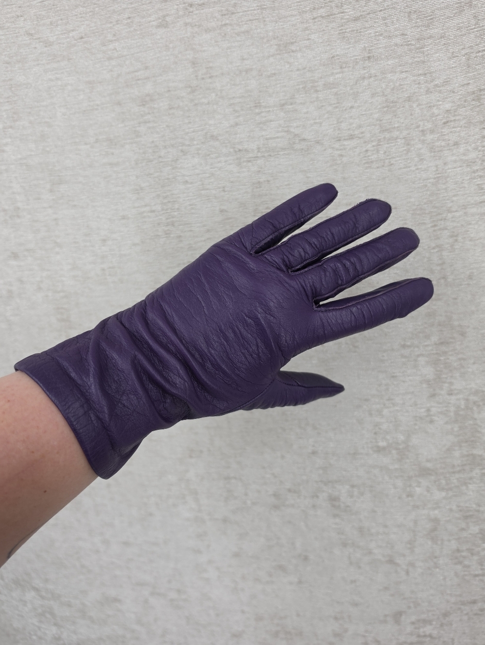 Grandoe Deep Purple Leather Driving Gloves